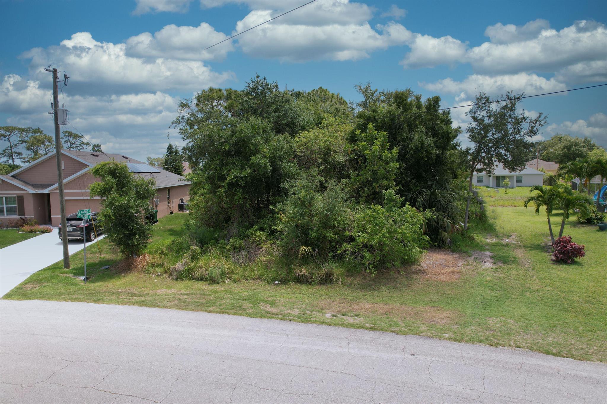 PORT ST LUCIE SECTION 33 - Land
