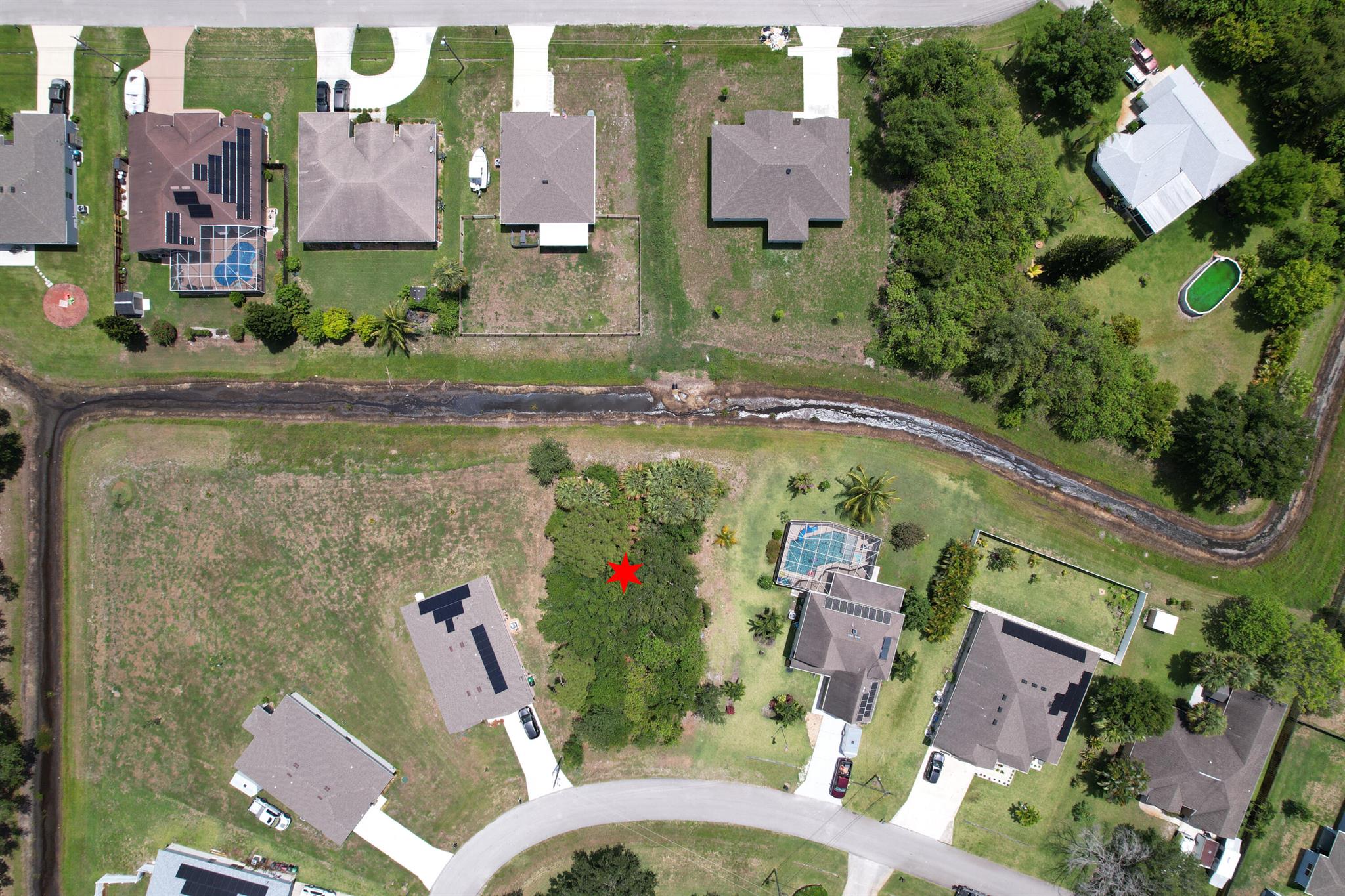 PORT ST LUCIE SECTION 33 - Land