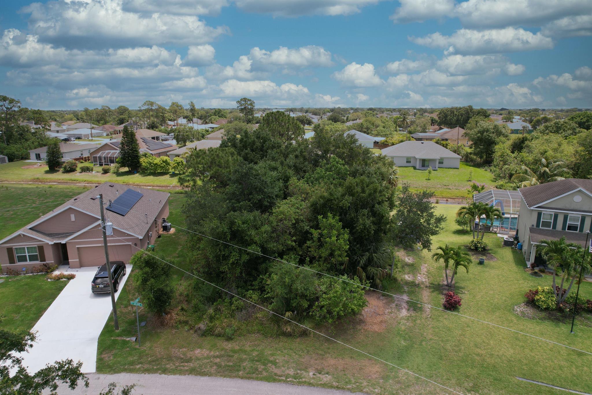 PORT ST LUCIE SECTION 33 - Land