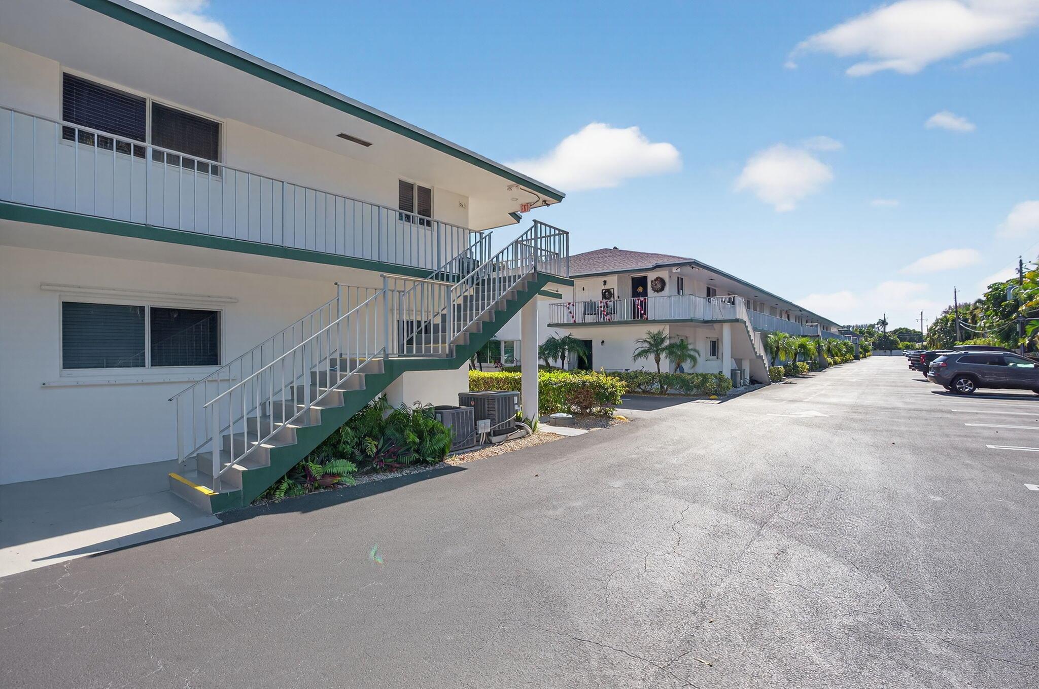 TEQUESTA GARDEN COND NO 7 - Residential Lease