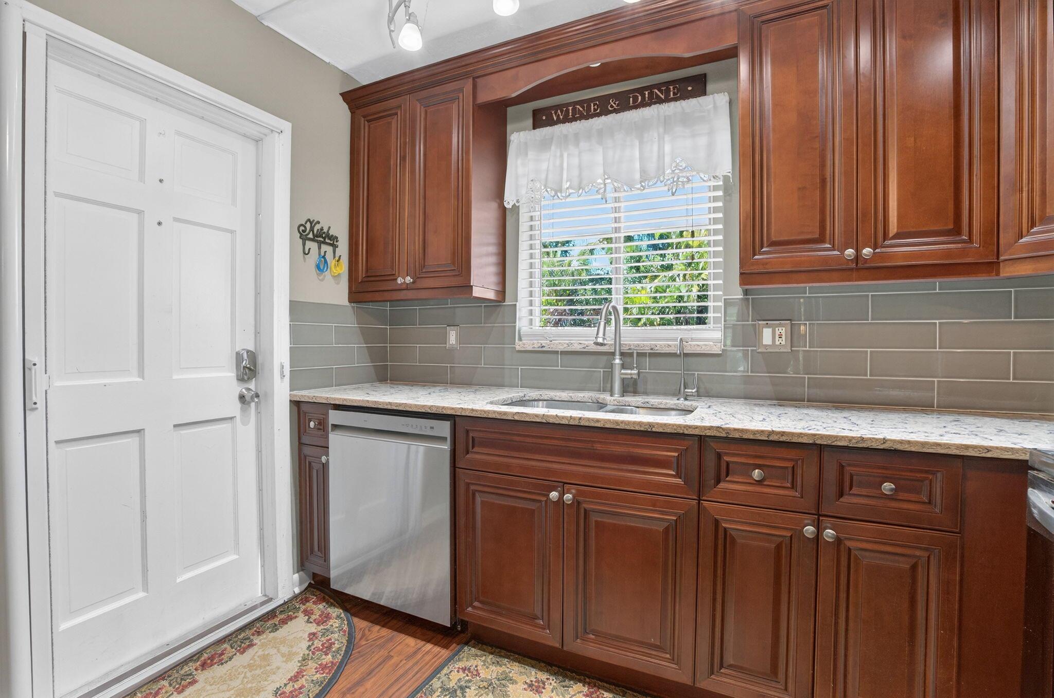 TEQUESTA GARDEN COND NO 7 - Residential Lease