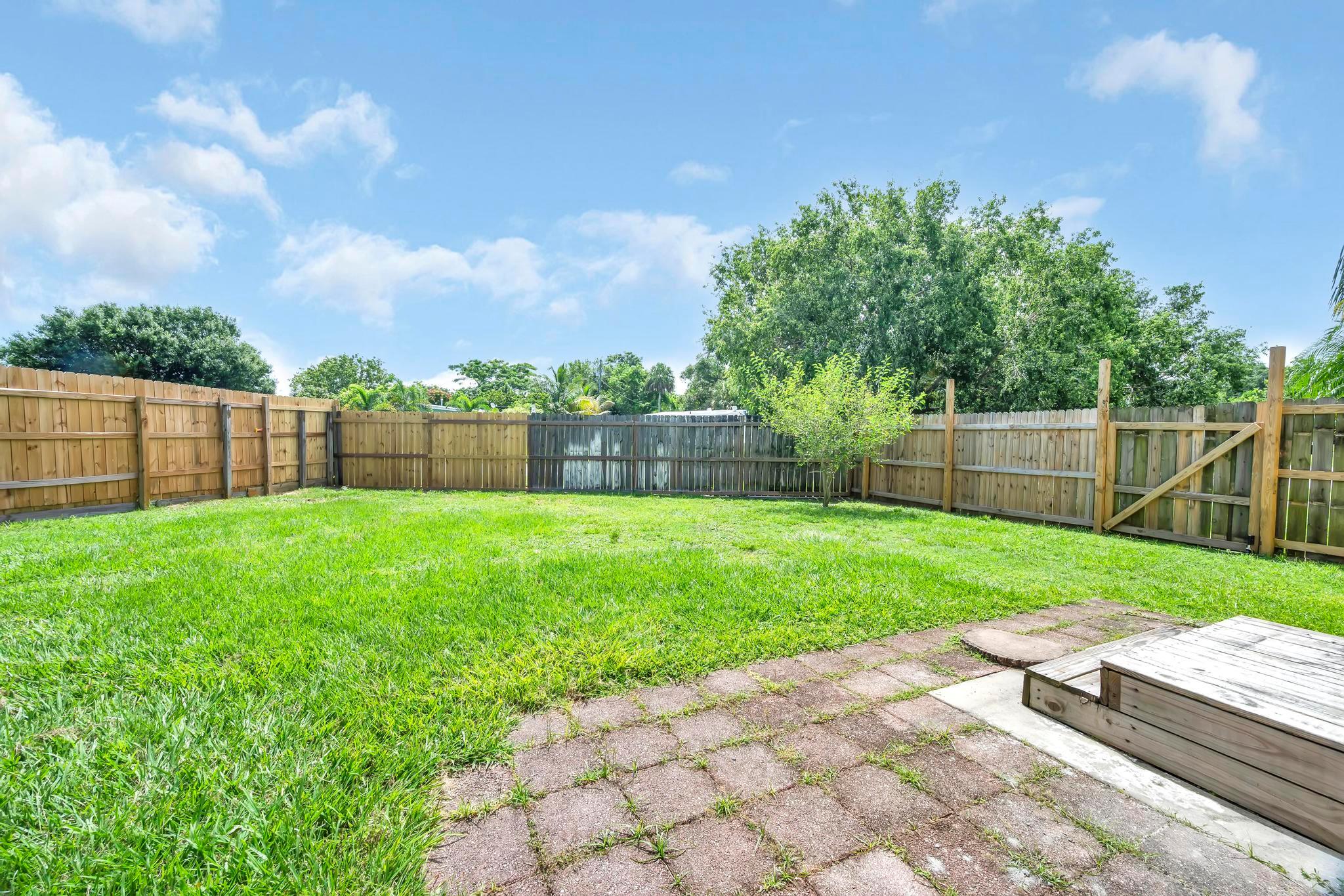 RIVER PARK UNIT 5 - Residential