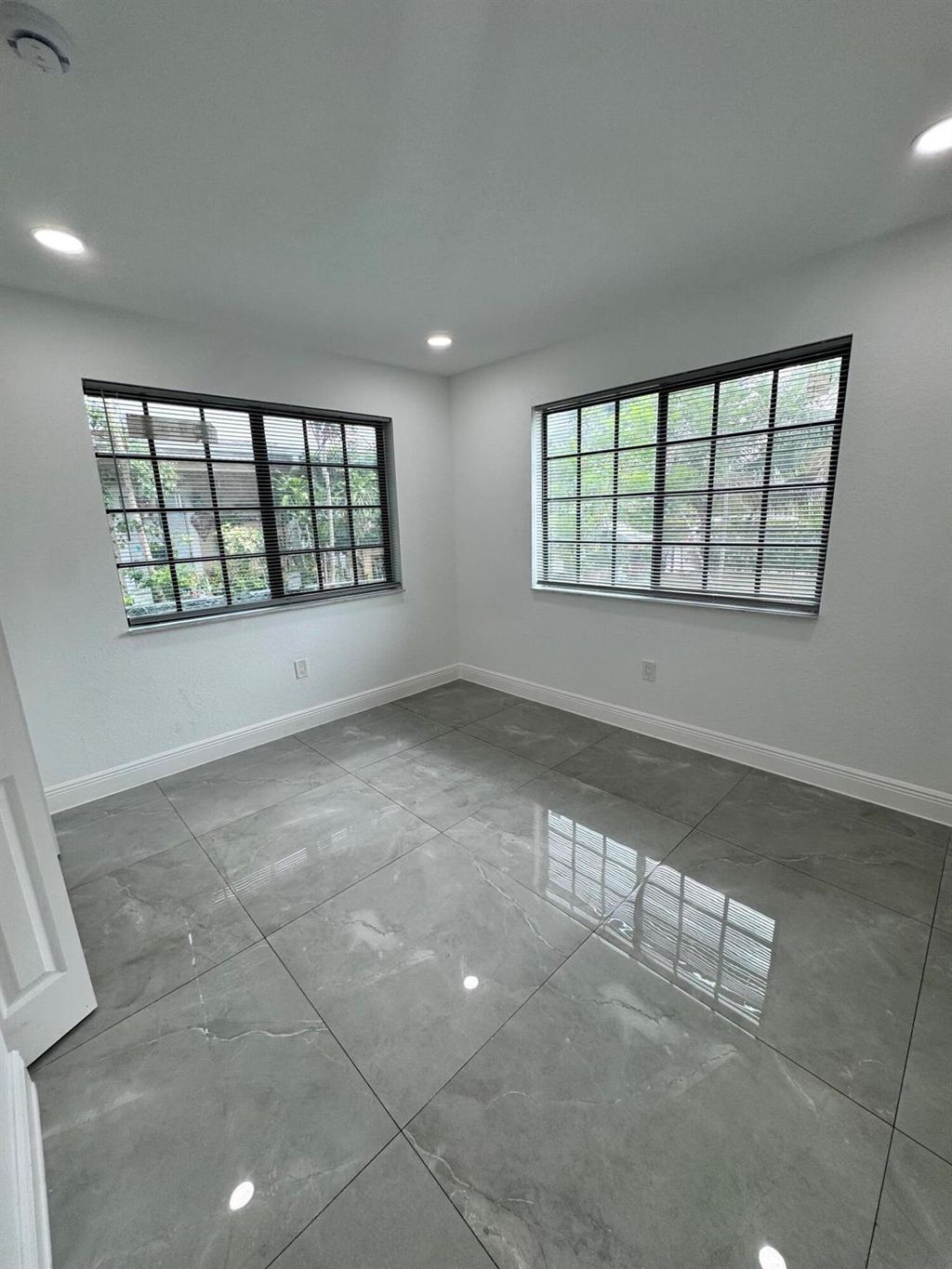 Photo of 410 S D Street, Lake Worth Beach, FL 33460 (MLS # R11105686)