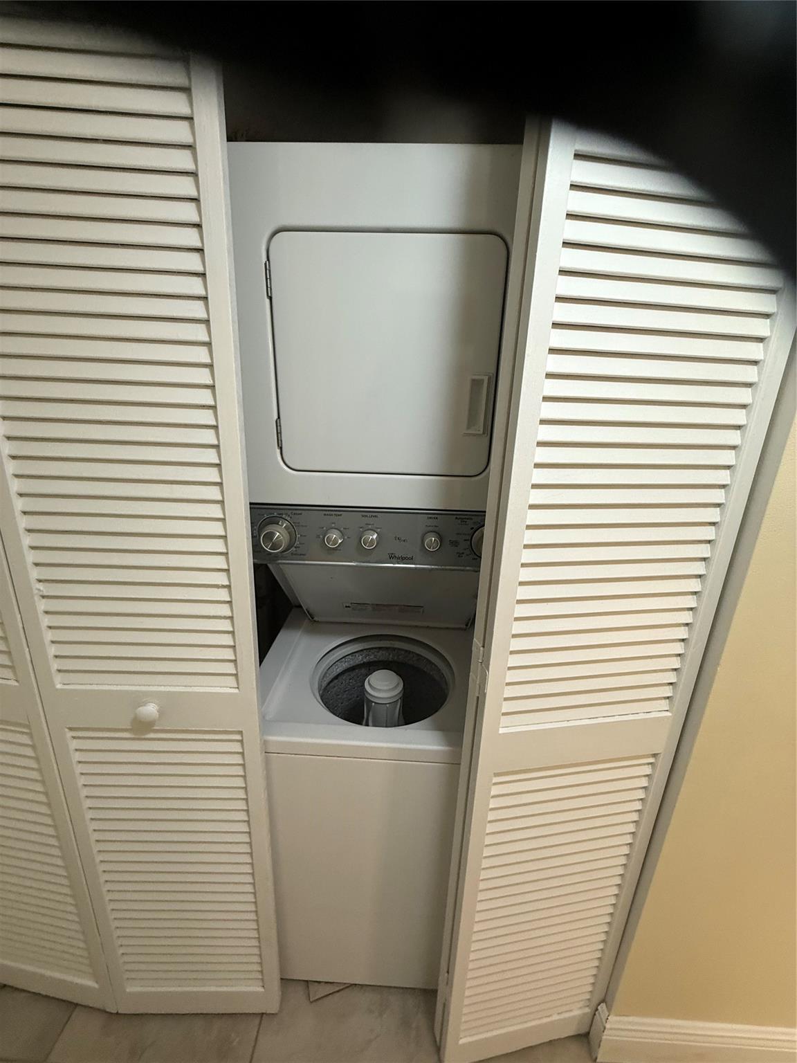 Ramblewood East Condo - Residential Lease