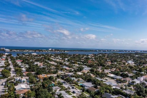 A home in Lake Worth Beach