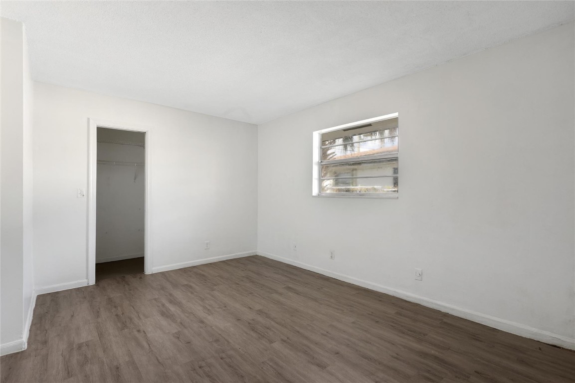 Loch Lomond Sec 1 56-39 B - Residential Lease