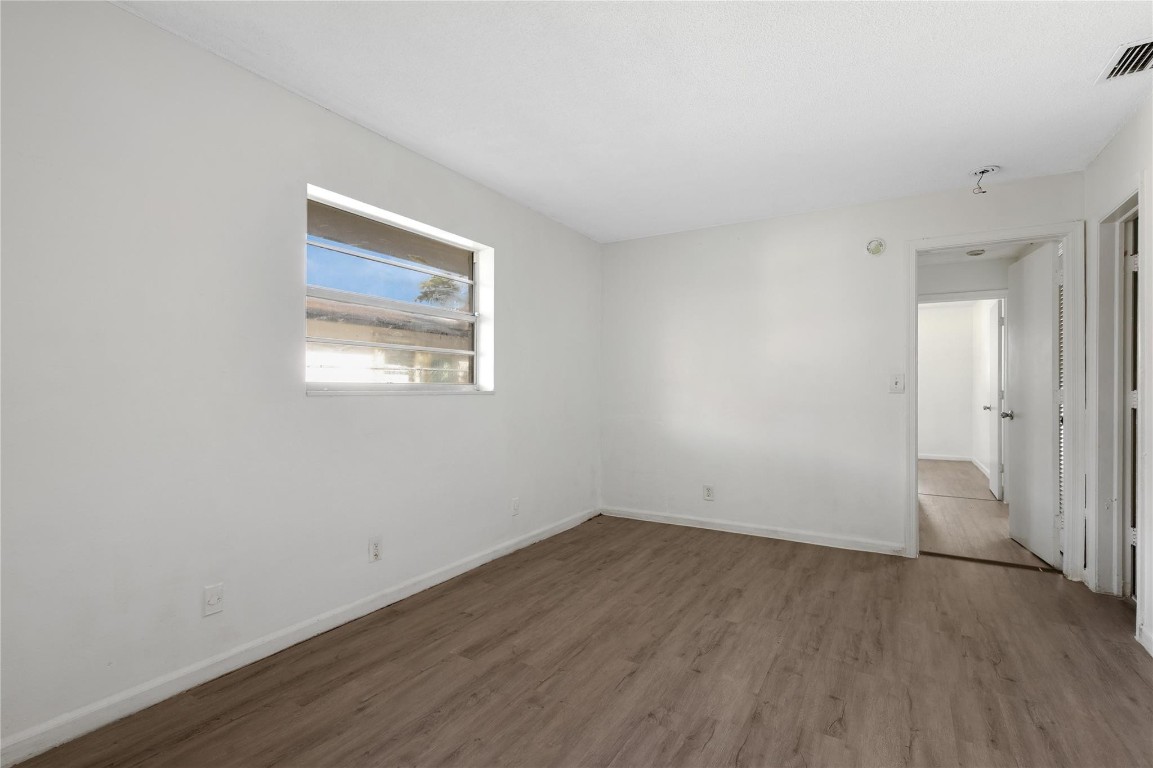 Loch Lomond Sec 1 56-39 B - Residential Lease