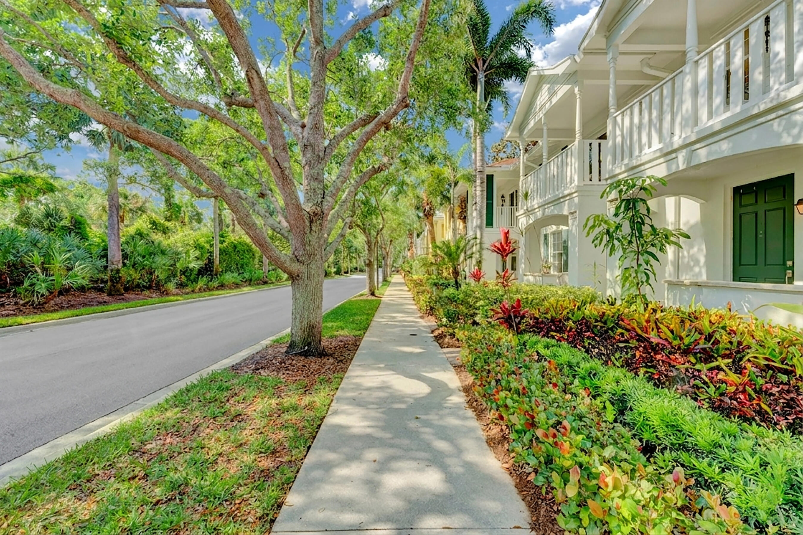 MARTINIQUE AT ABACOA 1 - Residential