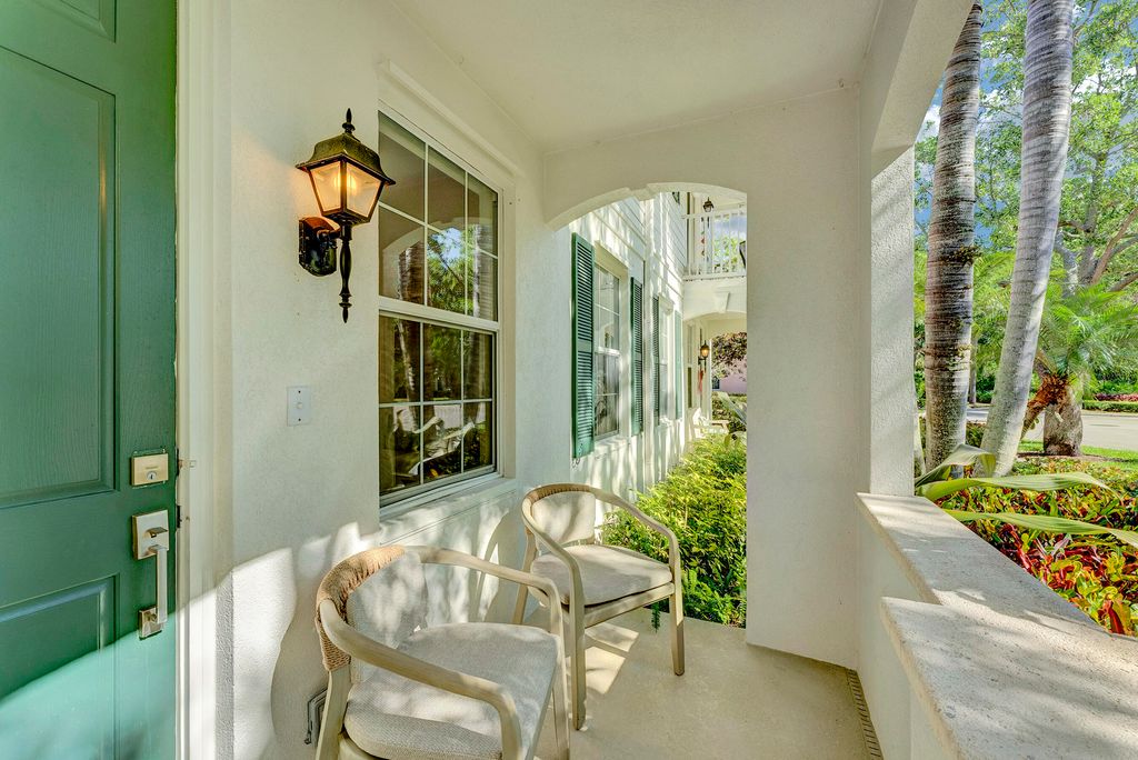 Photo of 3184 W Community Drive, Jupiter, FL 33458 (MLS # B26019683)