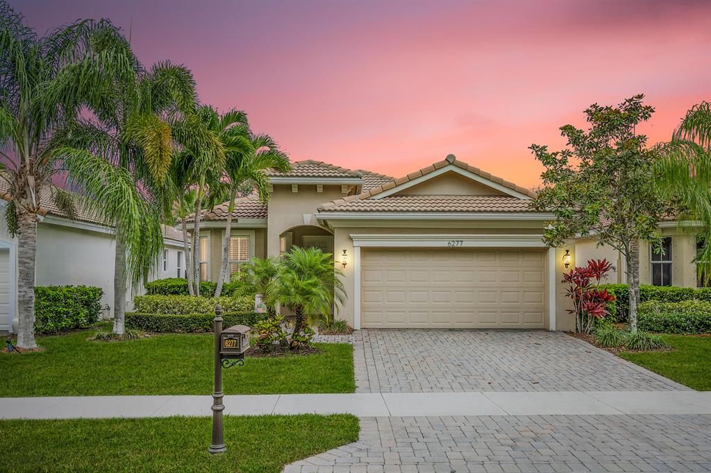 Photo of 6277 SE Turn Leaf Trail Trl, Hobe Sound, FL 33455 (MLS # R10715180)