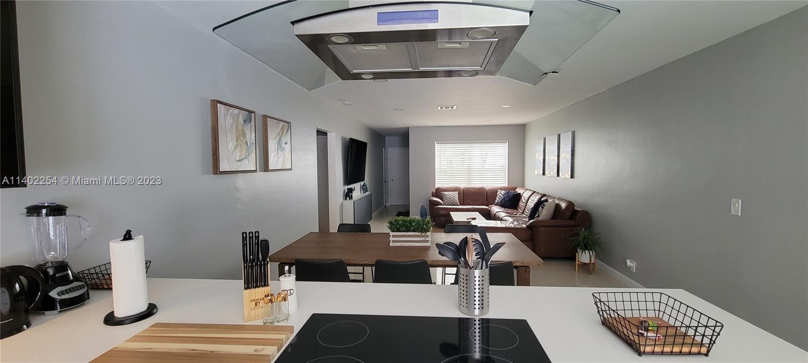 NEWMANS SURVEY - Residential Lease