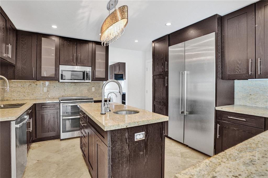Coral Ridge Country Club - Residential