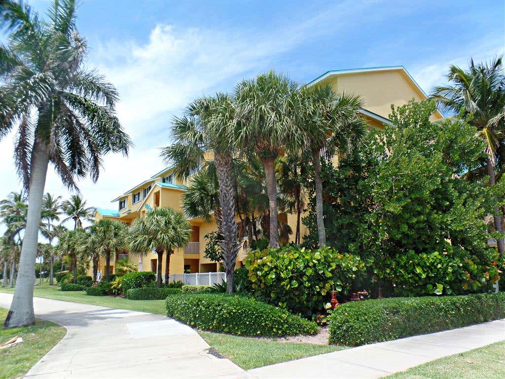 Photo of 1550 S Ocean Drive #B-9, Fort Pierce, FL 34949 (MLS # R10715325)