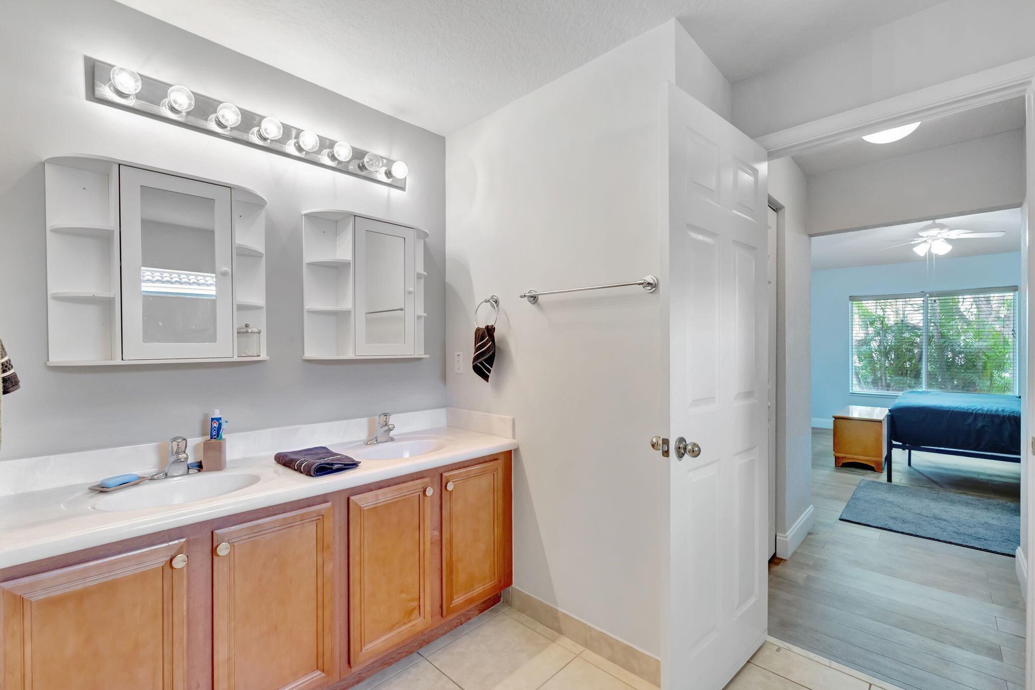 FOURTH  REPLAT OF PORTOFI - Residential