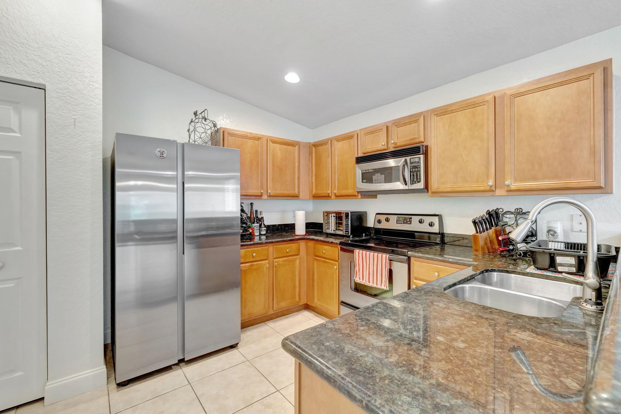 FOURTH  REPLAT OF PORTOFI - Residential