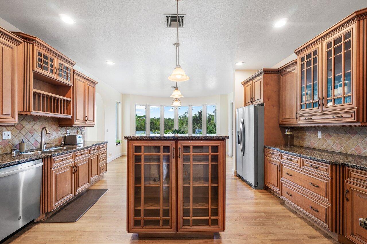 HOMELAND - Residential