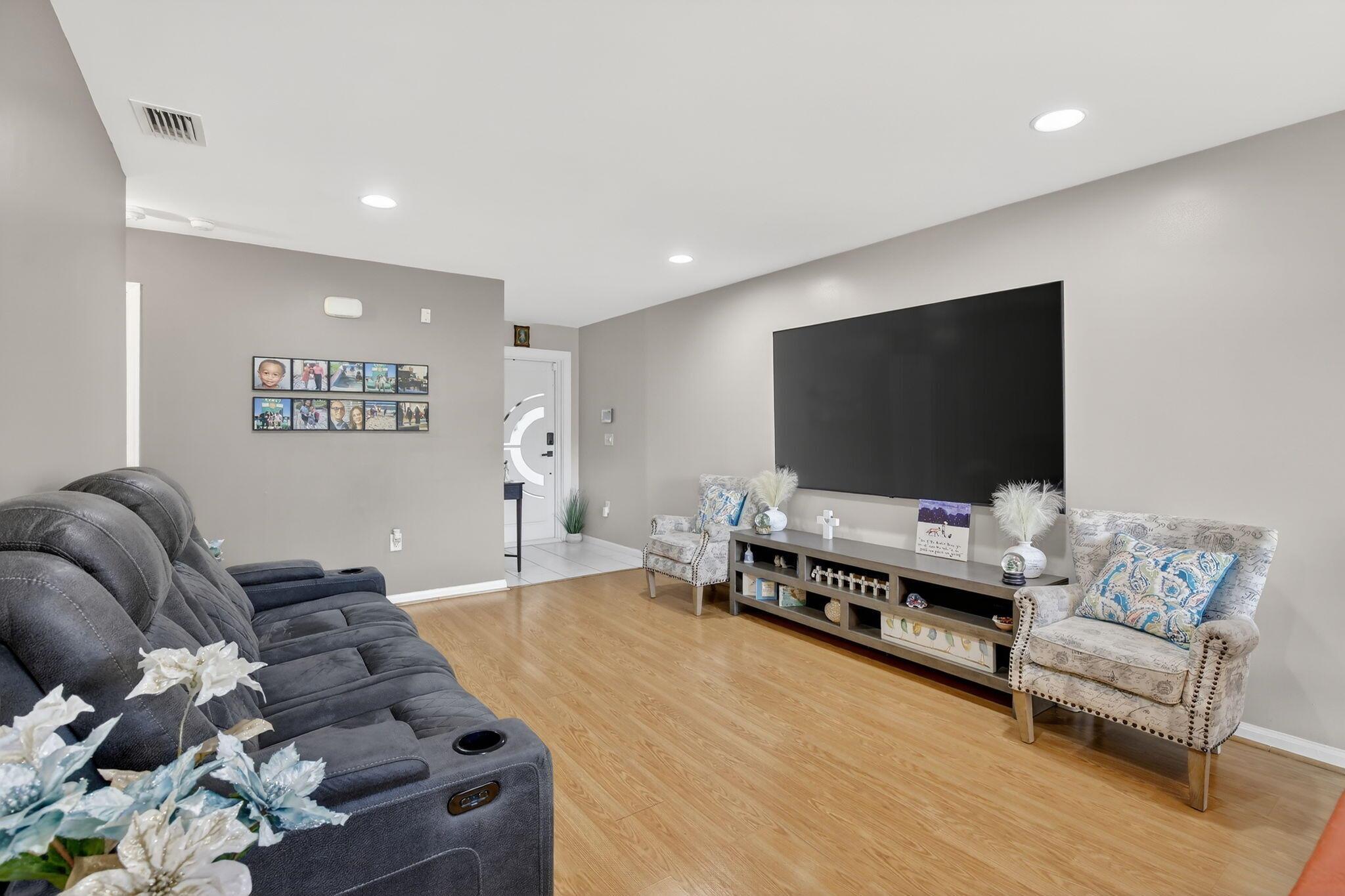 HOME DYNAMICS SUNRISE PLA - Residential