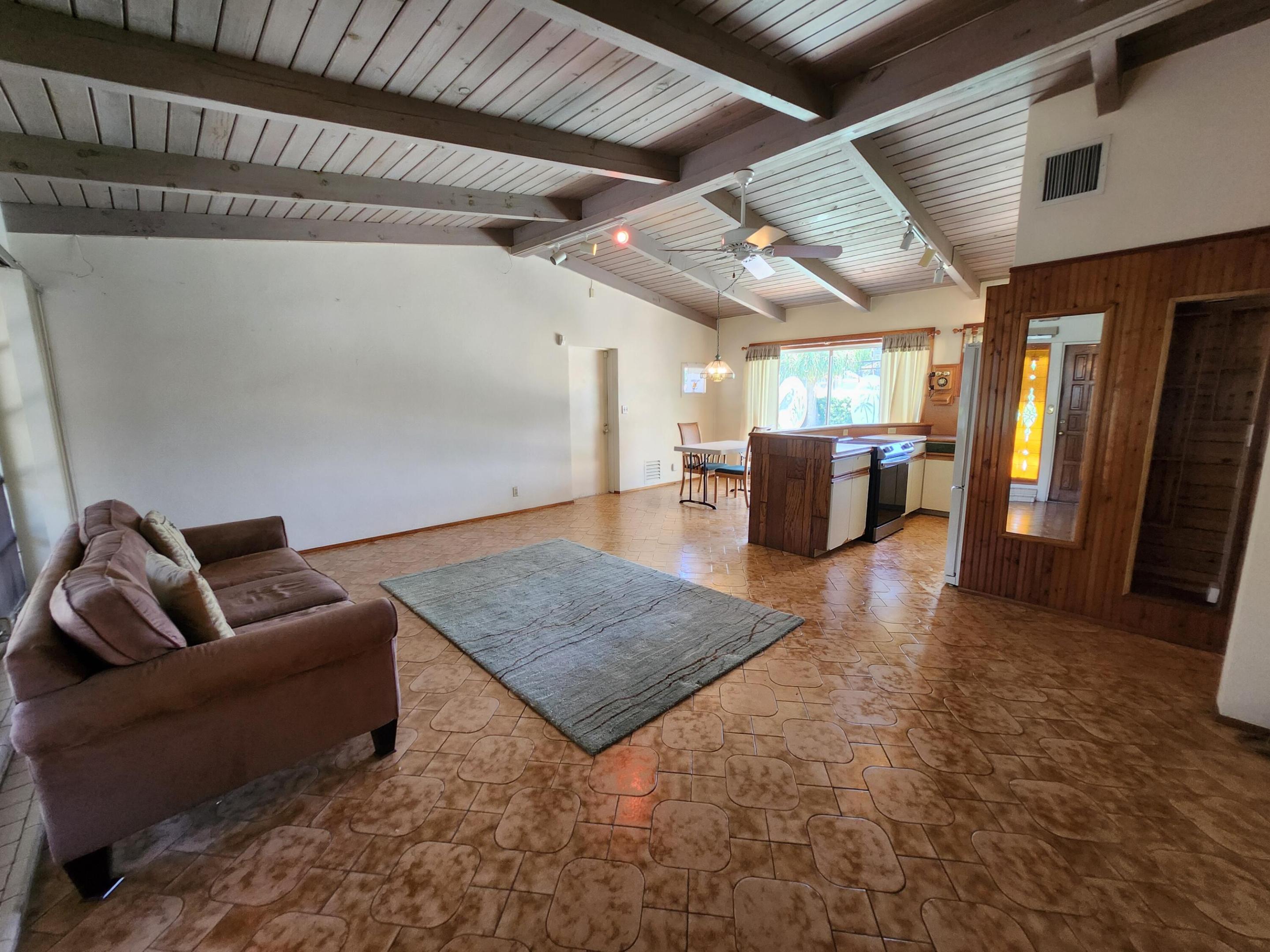 111 SE 7th Street