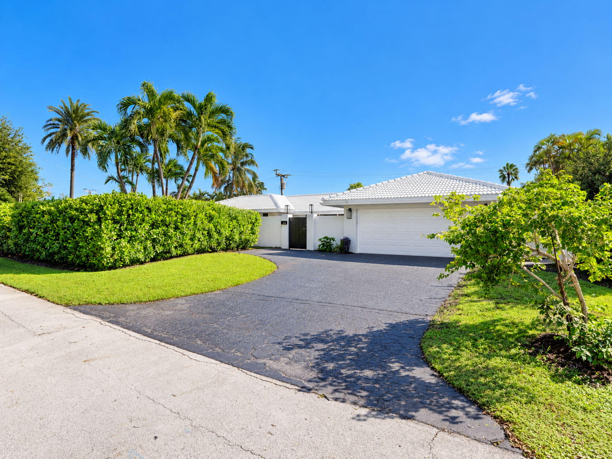 2632 NE 35TH Street