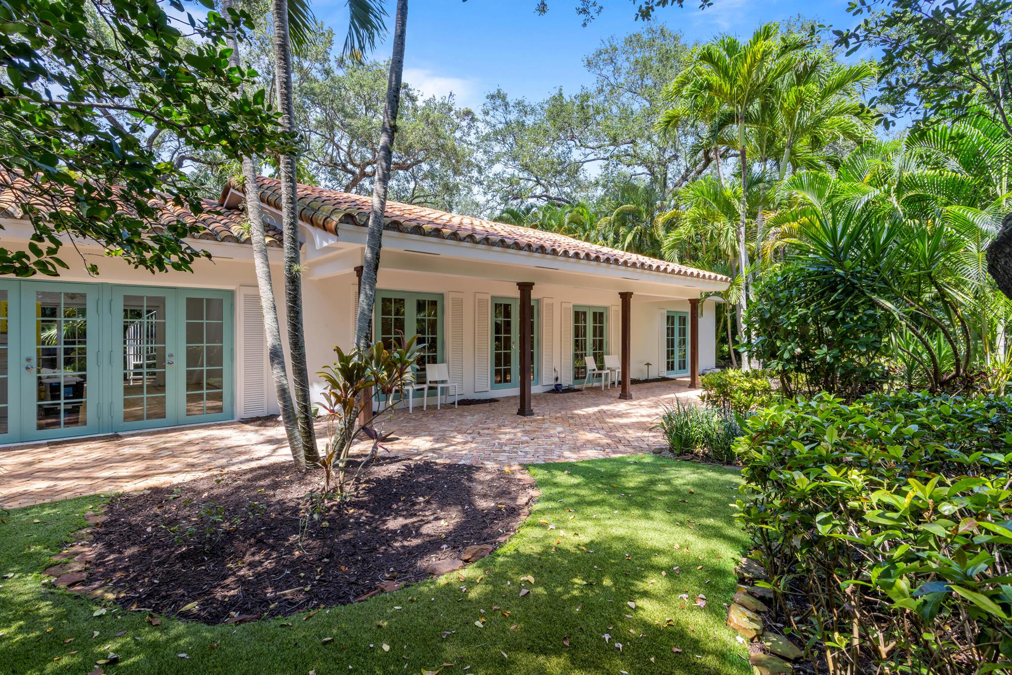 OLD FLORESTA , Adjacent ( - Residential