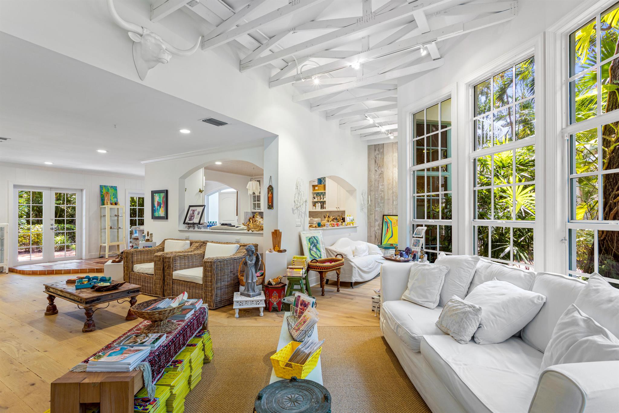 OLD FLORESTA , Adjacent ( - Residential