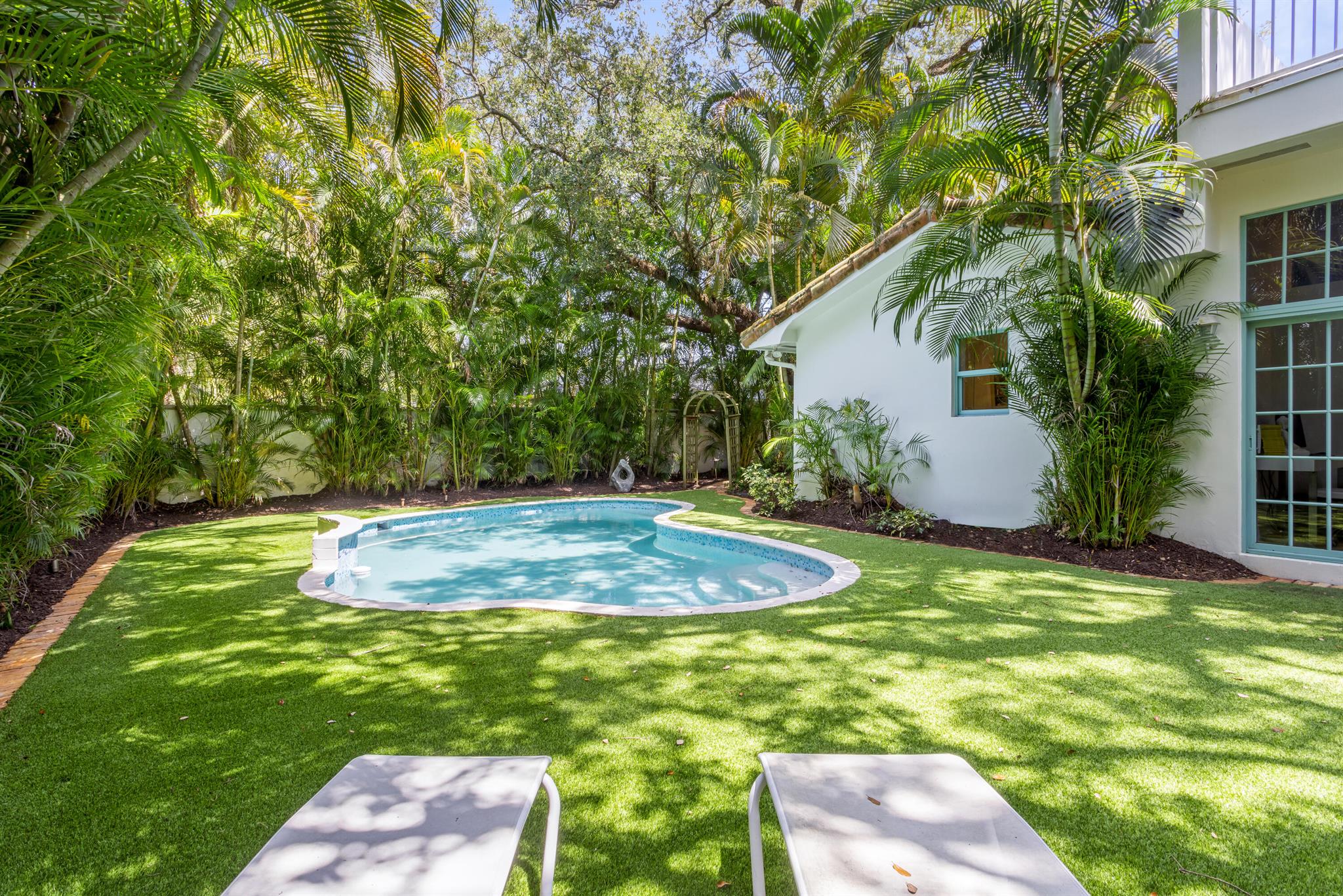 OLD FLORESTA , Adjacent ( - Residential