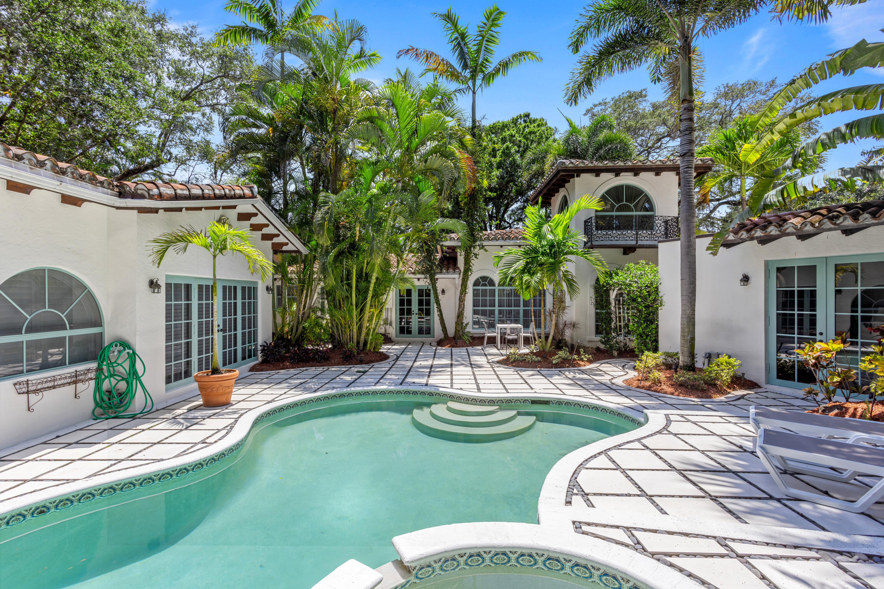 OLD FLORESTA , Adjacent (FLORESTA) - Residential