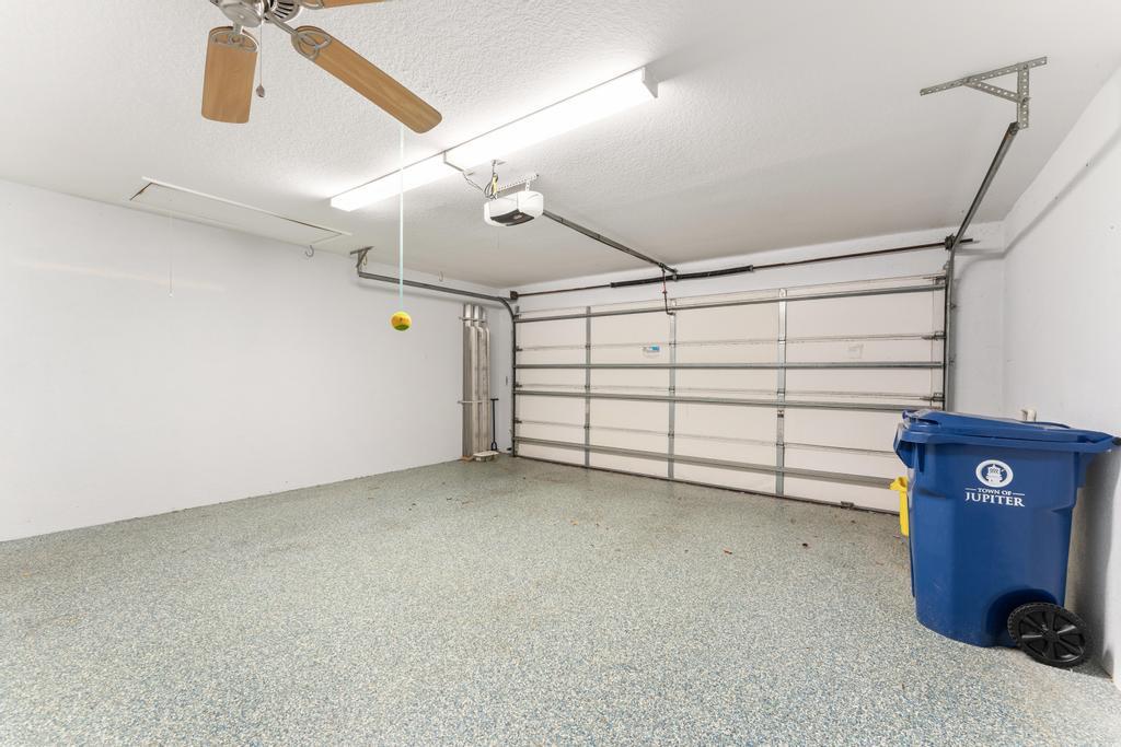 ISLAND AT ABACOA - Residential Lease