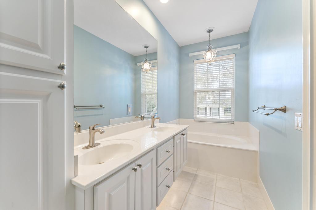 ISLAND AT ABACOA - Residential Lease