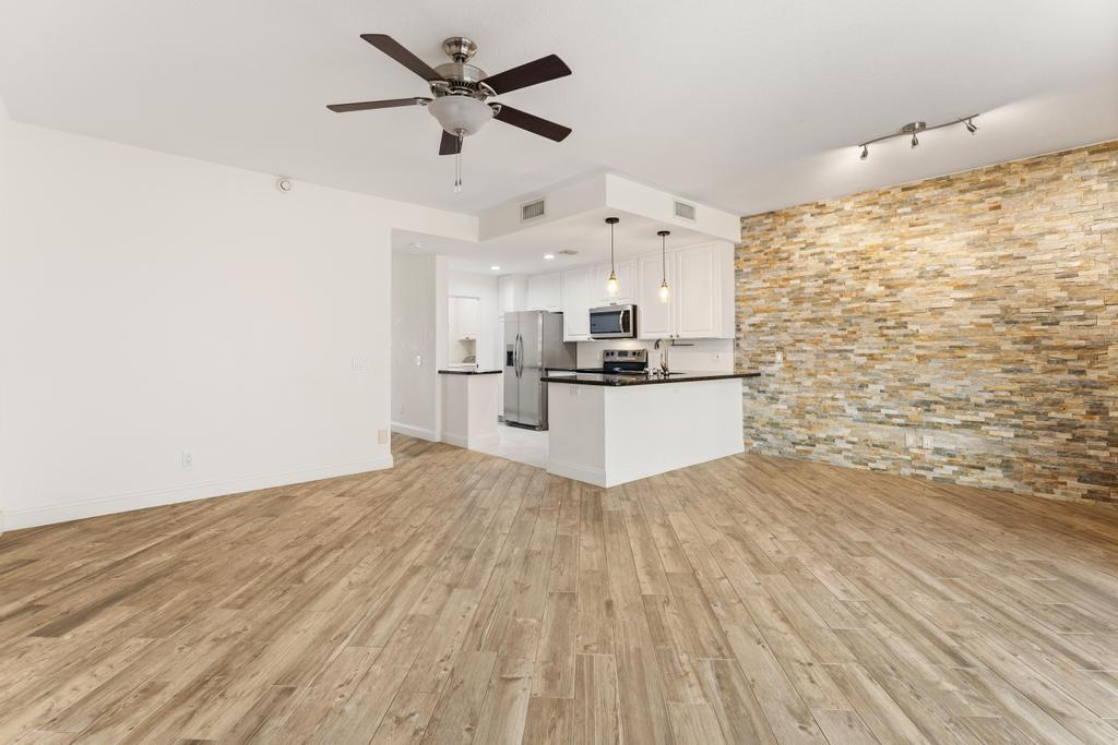 ISLAND AT ABACOA - Residential Lease