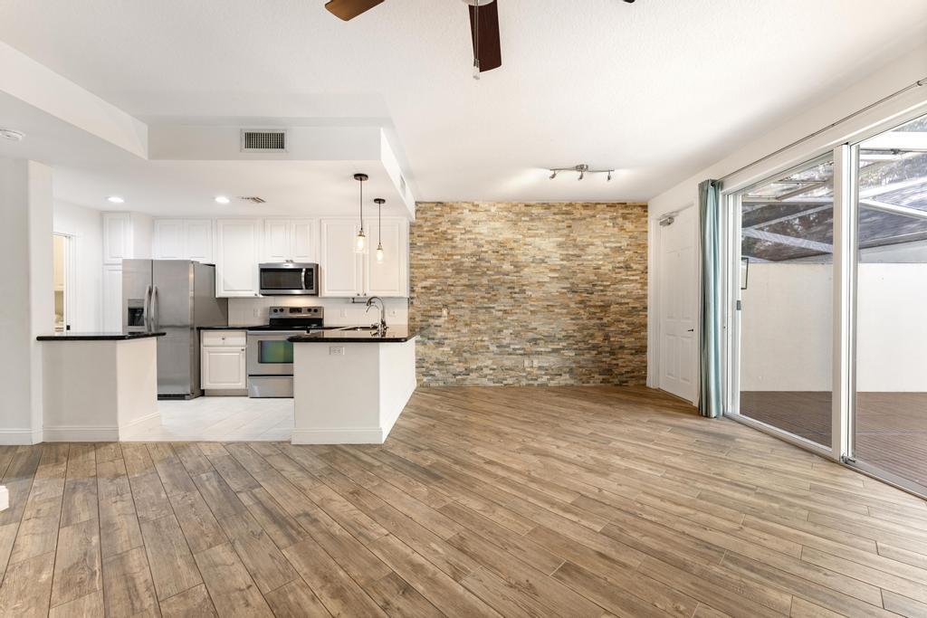 ISLAND AT ABACOA - Residential Lease