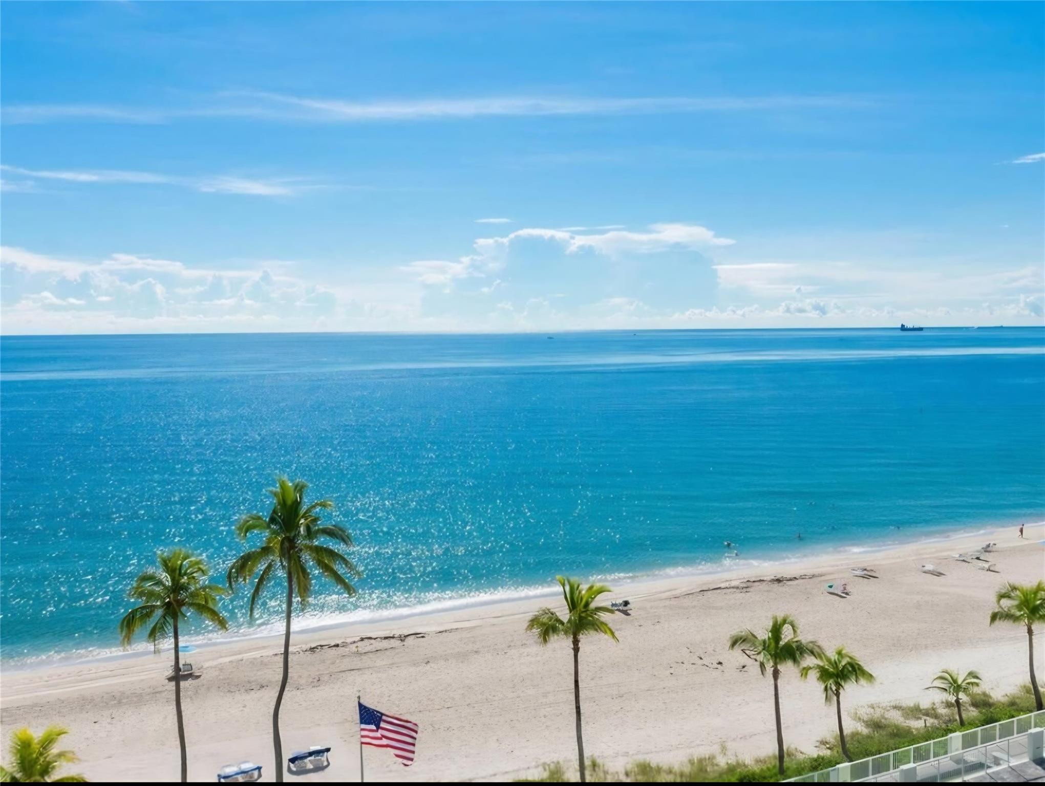 THE COMMODORE CONDOMINIUM - Residential