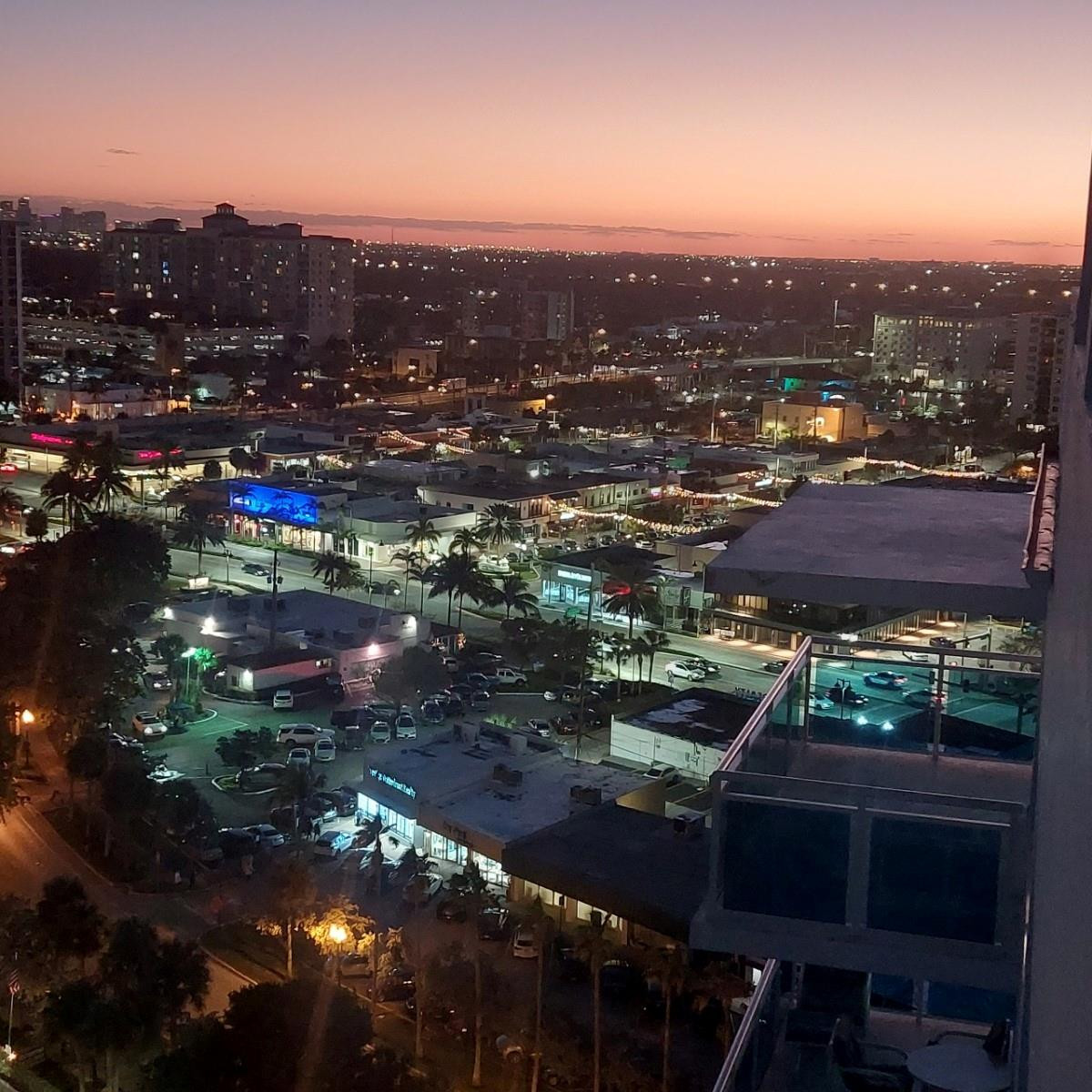 THE COMMODORE CONDOMINIUM - Residential