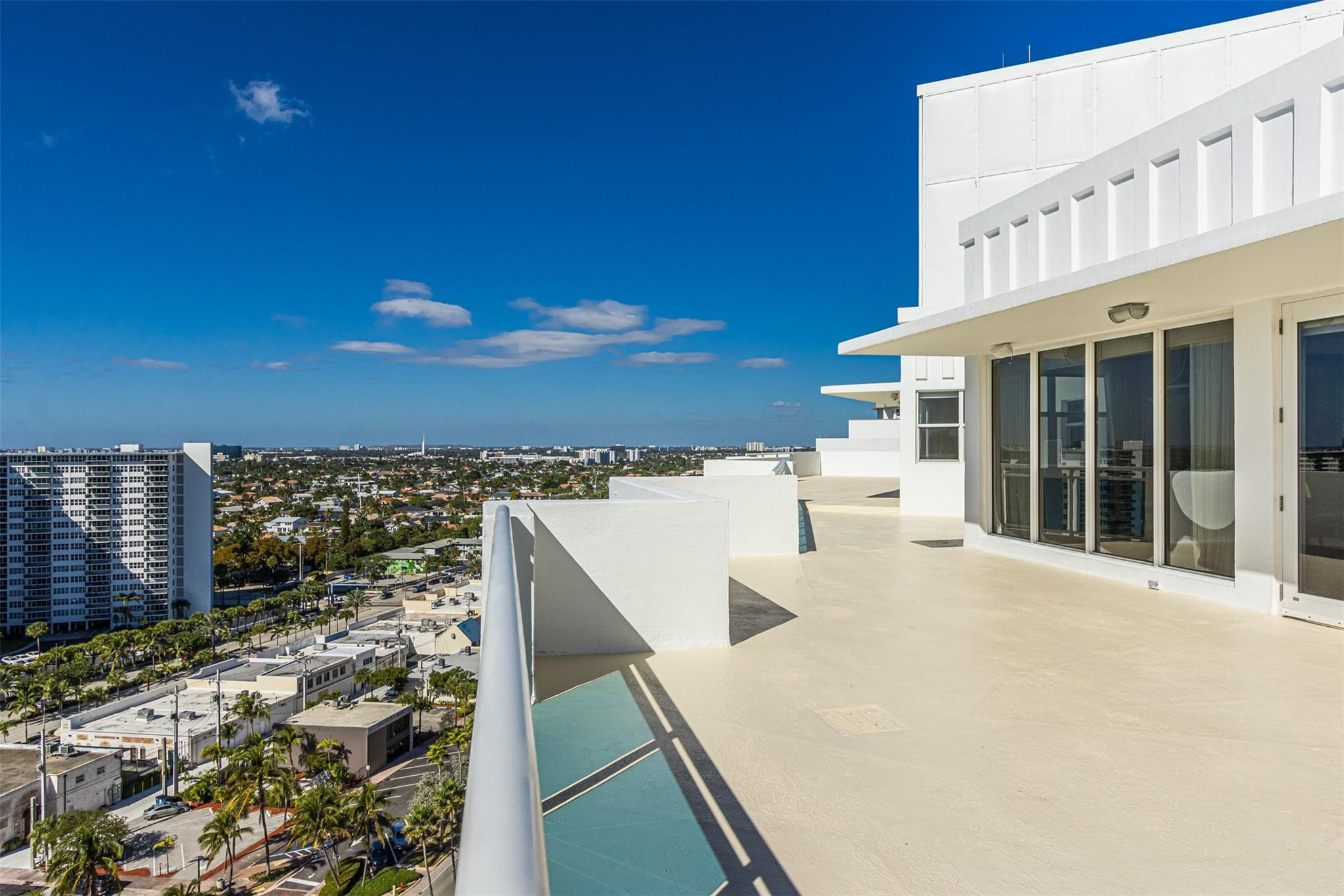 THE COMMODORE CONDOMINIUM - Residential