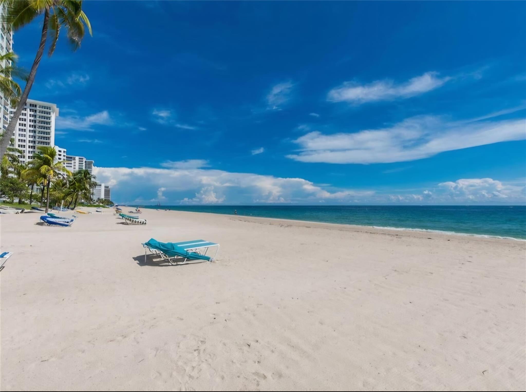 THE COMMODORE CONDOMINIUM - Residential