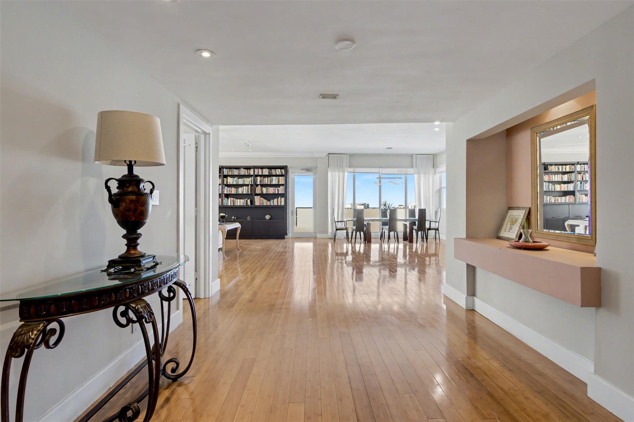 THE COMMODORE CONDOMINIUM - Residential