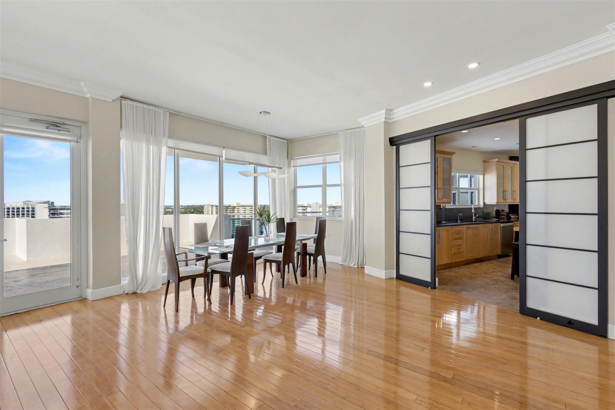 THE COMMODORE CONDOMINIUM - Residential