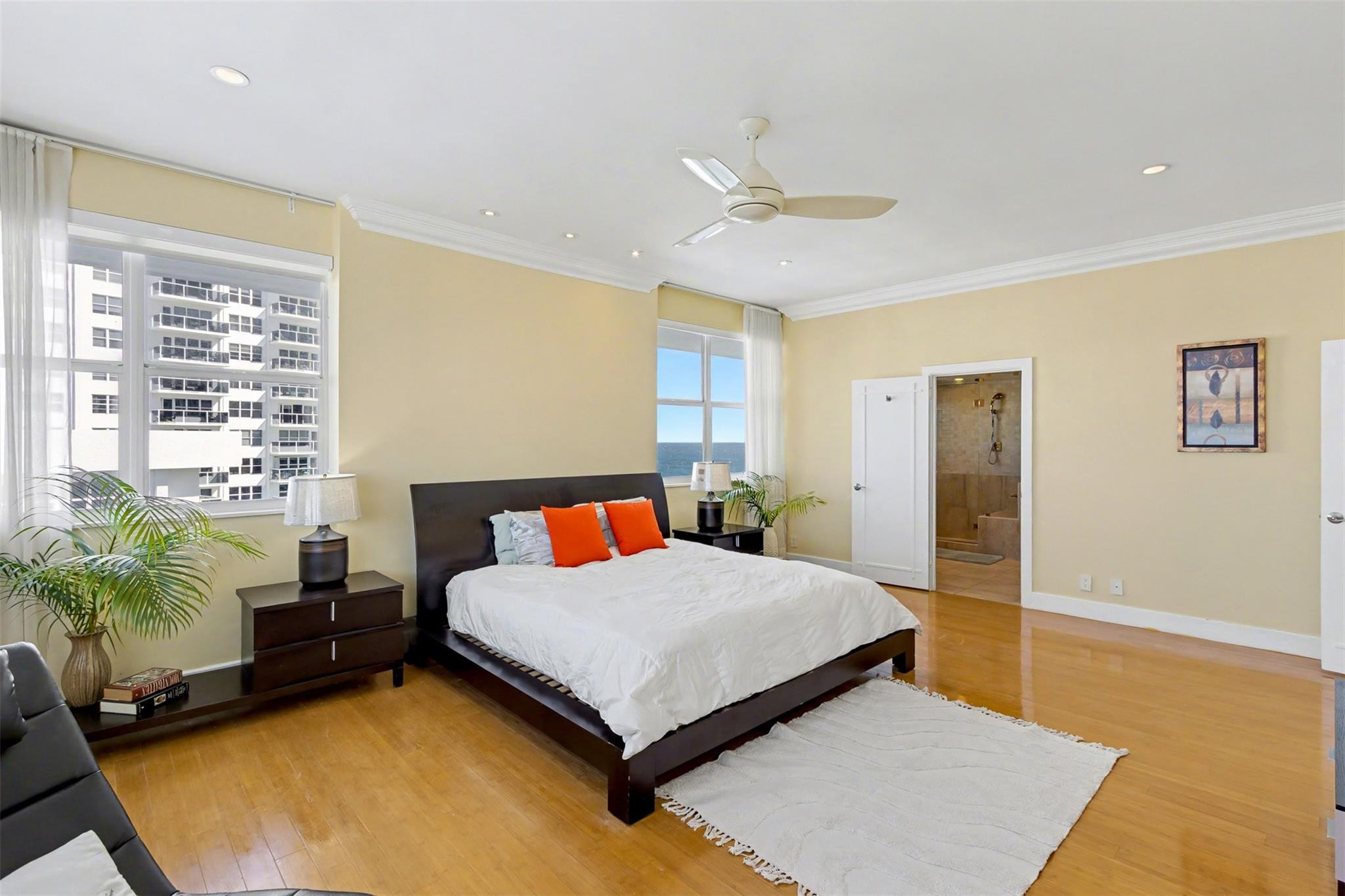 THE COMMODORE CONDOMINIUM - Residential