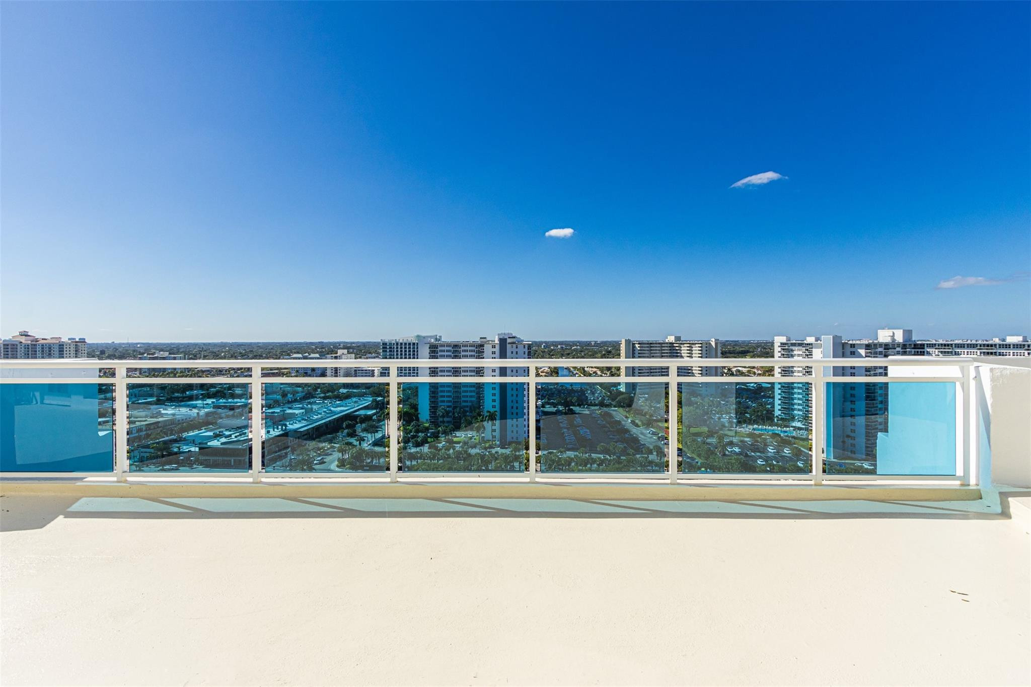 THE COMMODORE CONDOMINIUM - Residential