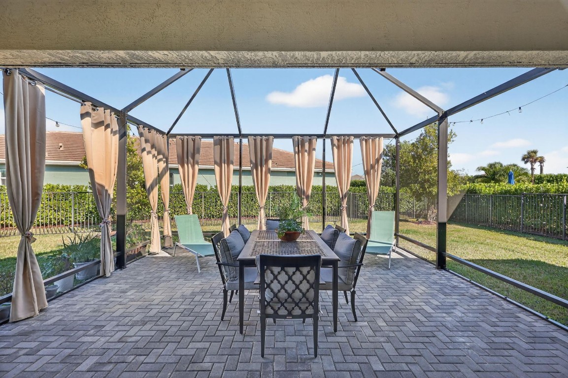 Valencia Grove - Residential