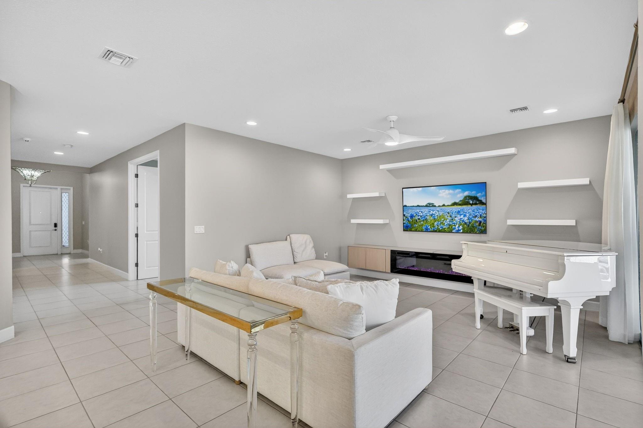 Valencia Grove - Residential