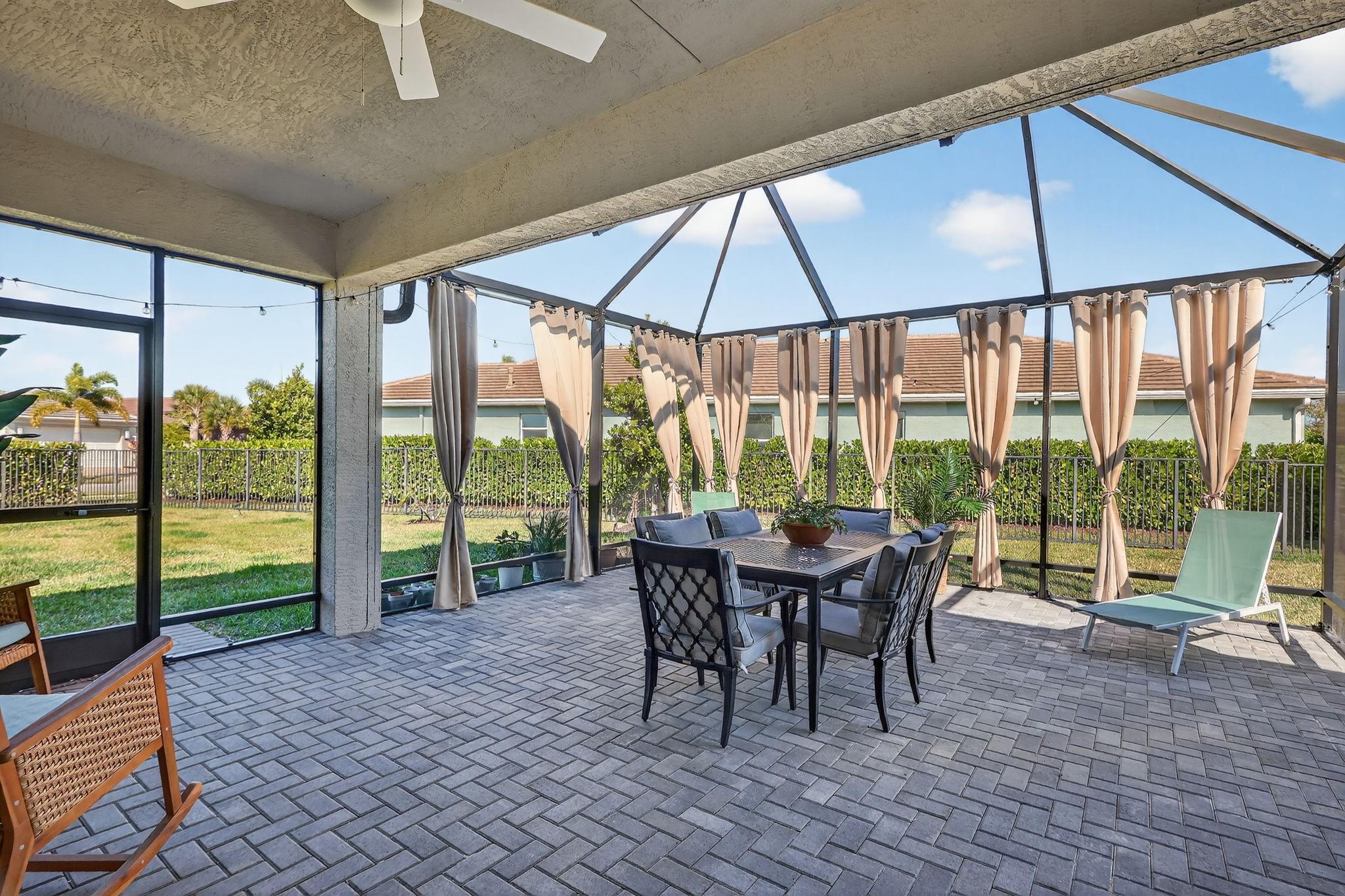 Valencia Grove - Residential