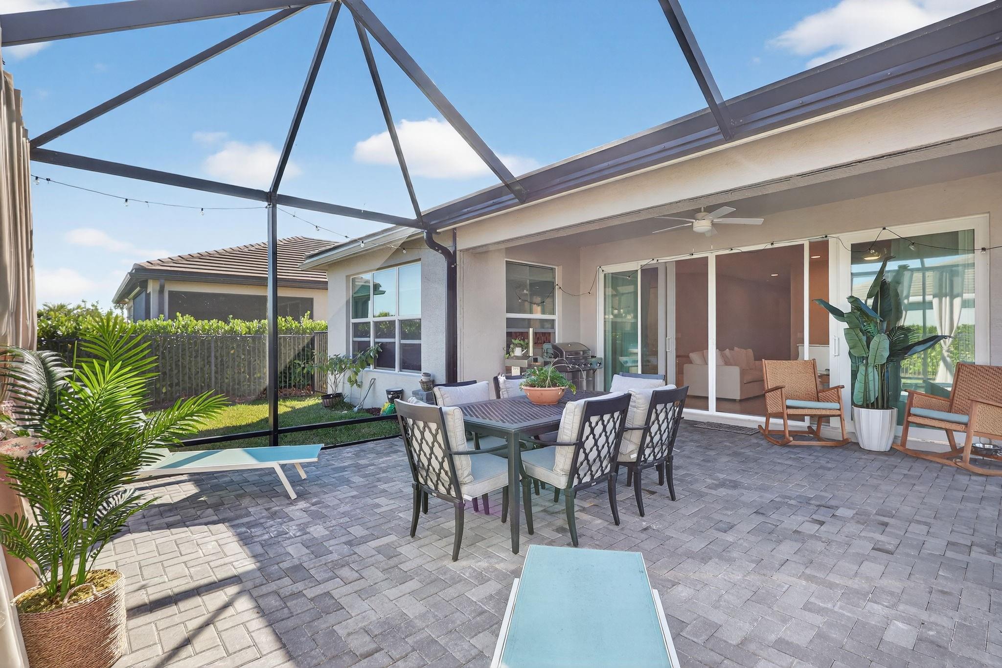 Valencia Grove - Residential