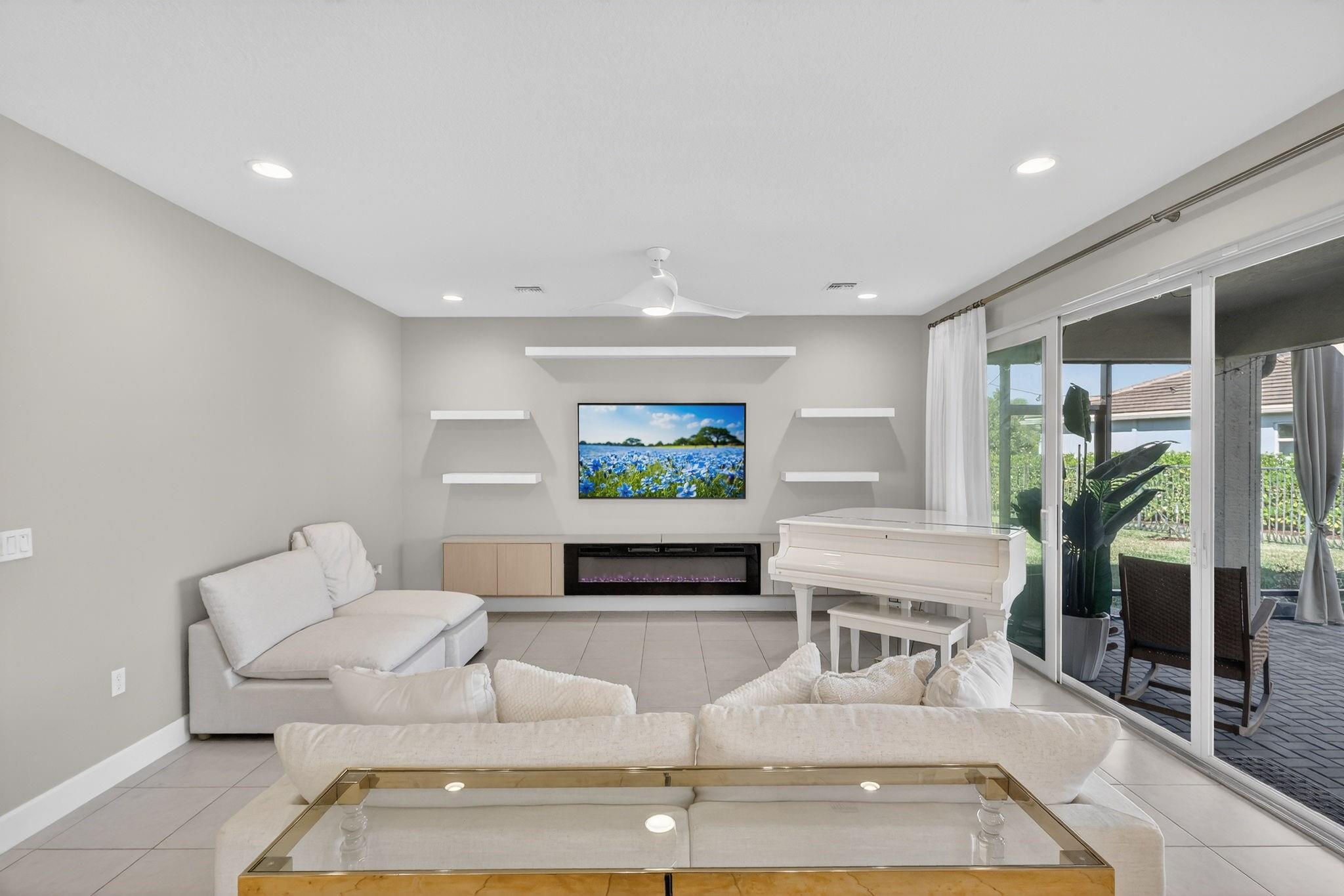 Valencia Grove - Residential