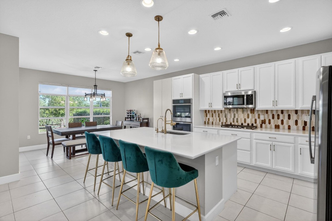 Valencia Grove - Residential