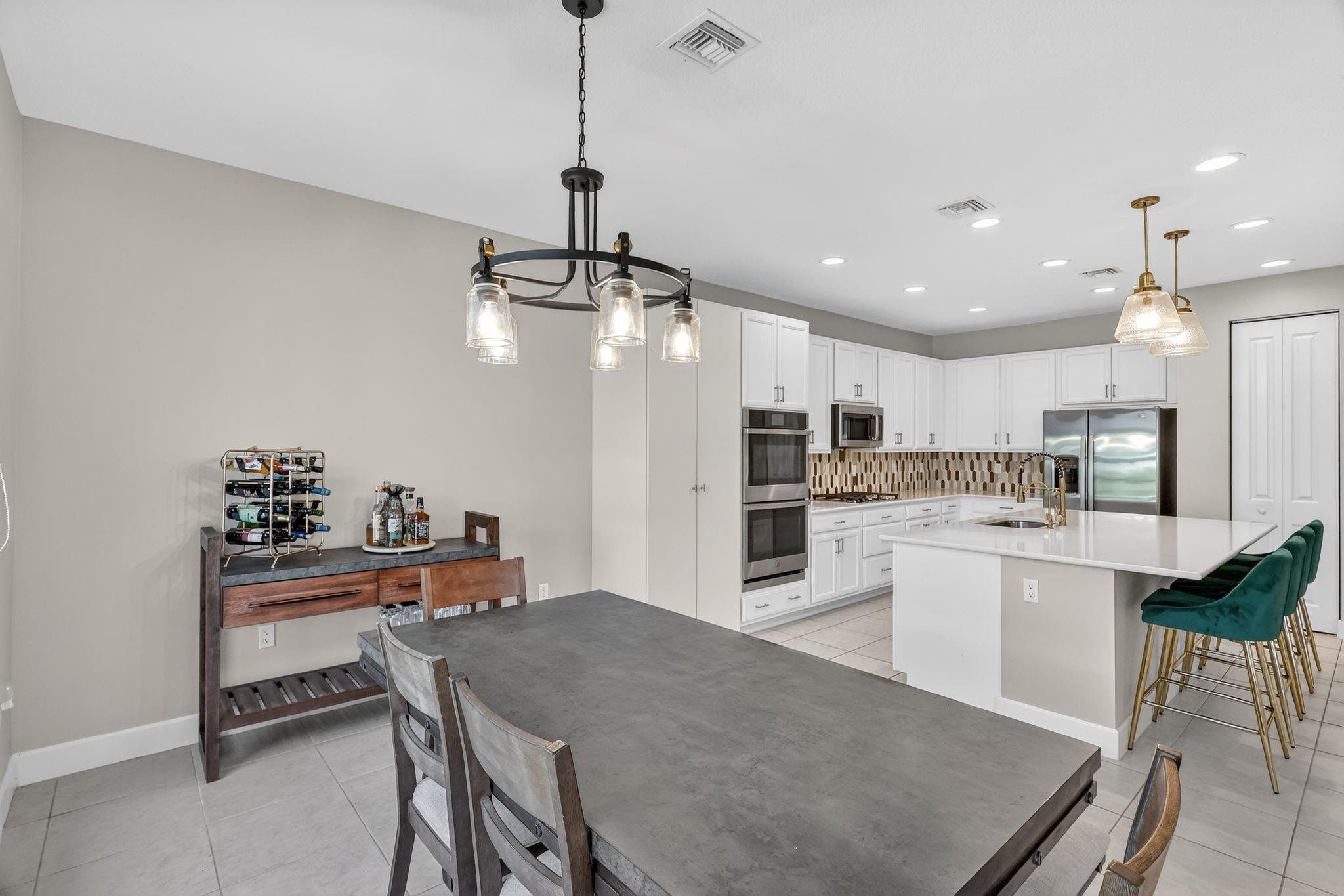 Valencia Grove - Residential