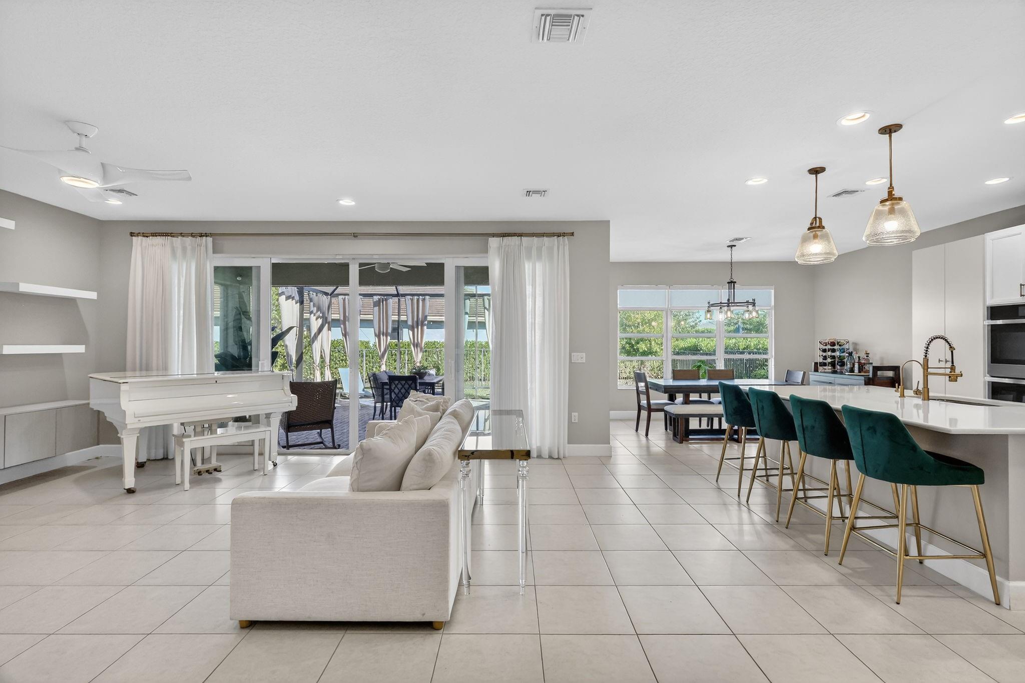 Valencia Grove - Residential