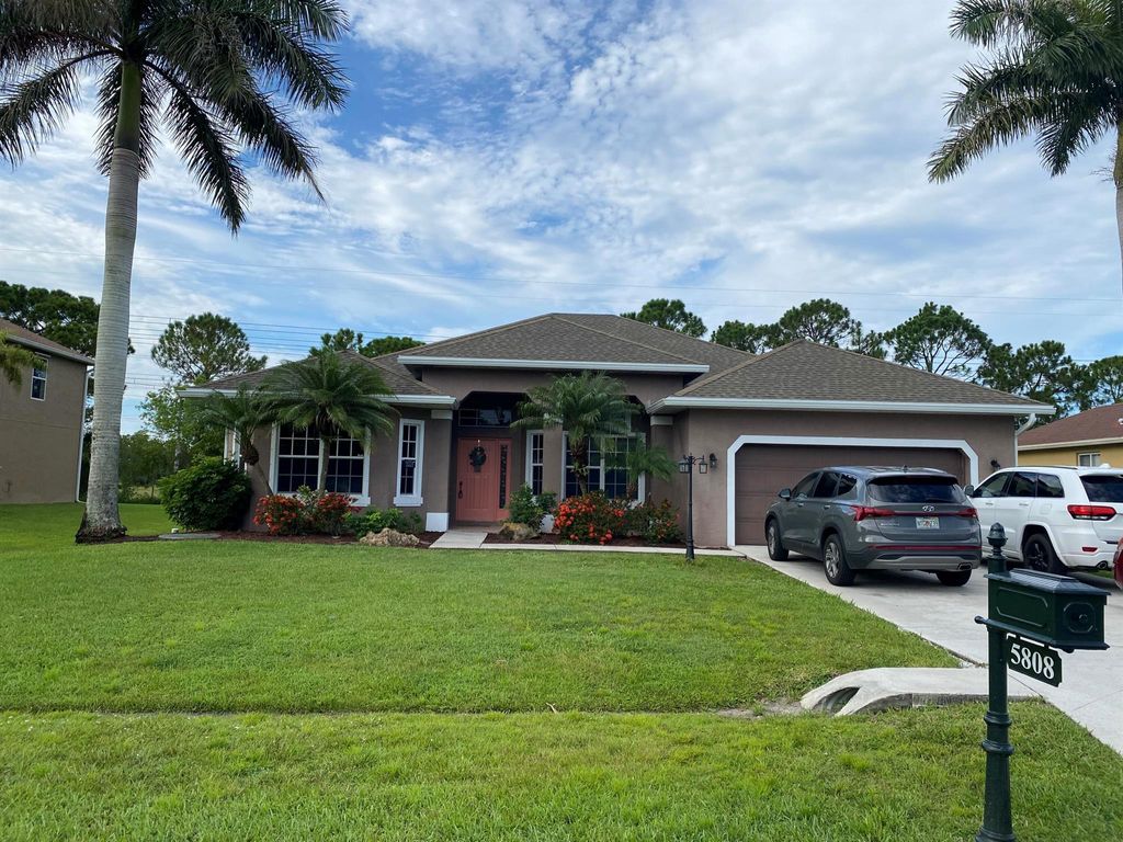 Photo of 5808 NW Breezy Brook Court NW, Port St Lucie, FL 34986 (MLS # R10901419)