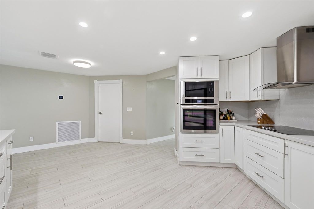 Photo of 8340 SW 27th Place, Davie, FL 33328 (MLS # F10544171)