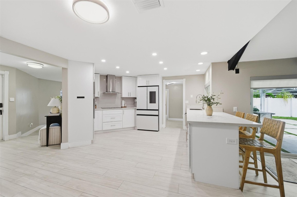 Rolling Hills Lake Estate - Residential